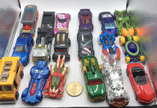 Sealed 2026 Hot Wheels mainline L case containing 72 cars